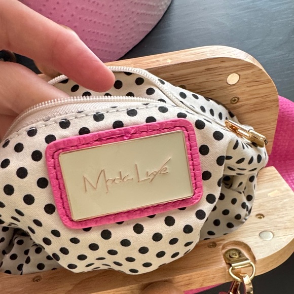 Pink purse - Picture 6 of 8